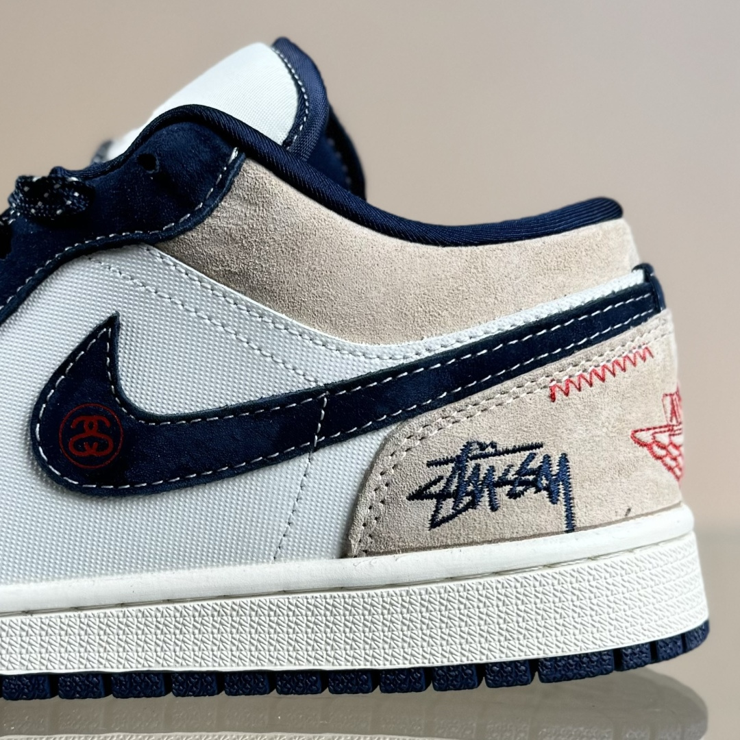 Nike Jordan Air Jordan 1 x Stussy 蓝棕白小勾满天星 LR8888-015-莆田鞋,莆田鞋货源,高仿鞋,高仿鞋货源,安福档口,莆田高仿鞋,莆田鞋批发,高仿鞋批发,莆田高仿运动鞋,高仿运动鞋,莆田运动鞋 Nike Jordan Air Jordan 1 x Stussy 蓝棕白小勾满天星 LR8888-015