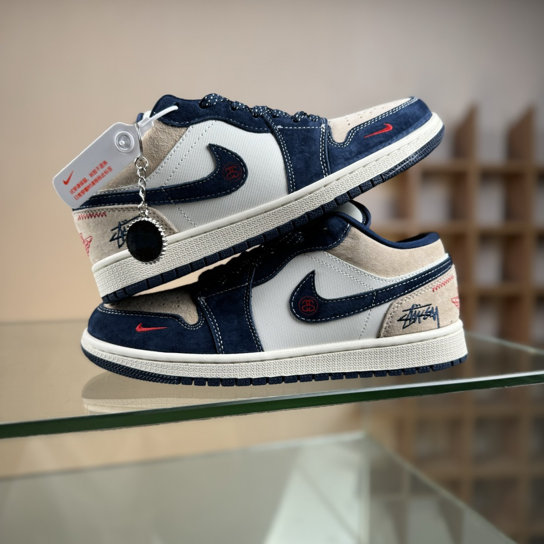 Nike Jordan Air Jordan 1 x Stussy 蓝棕白小勾满天星 LR8888-015-莆田鞋,莆田鞋货源,高仿鞋,高仿鞋货源,安福档口,莆田高仿鞋,莆田鞋批发,高仿鞋批发,莆田高仿运动鞋,高仿运动鞋,莆田运动鞋 Nike Jordan Air Jordan 1 x Stussy 蓝棕白小勾满天星 LR8888-015