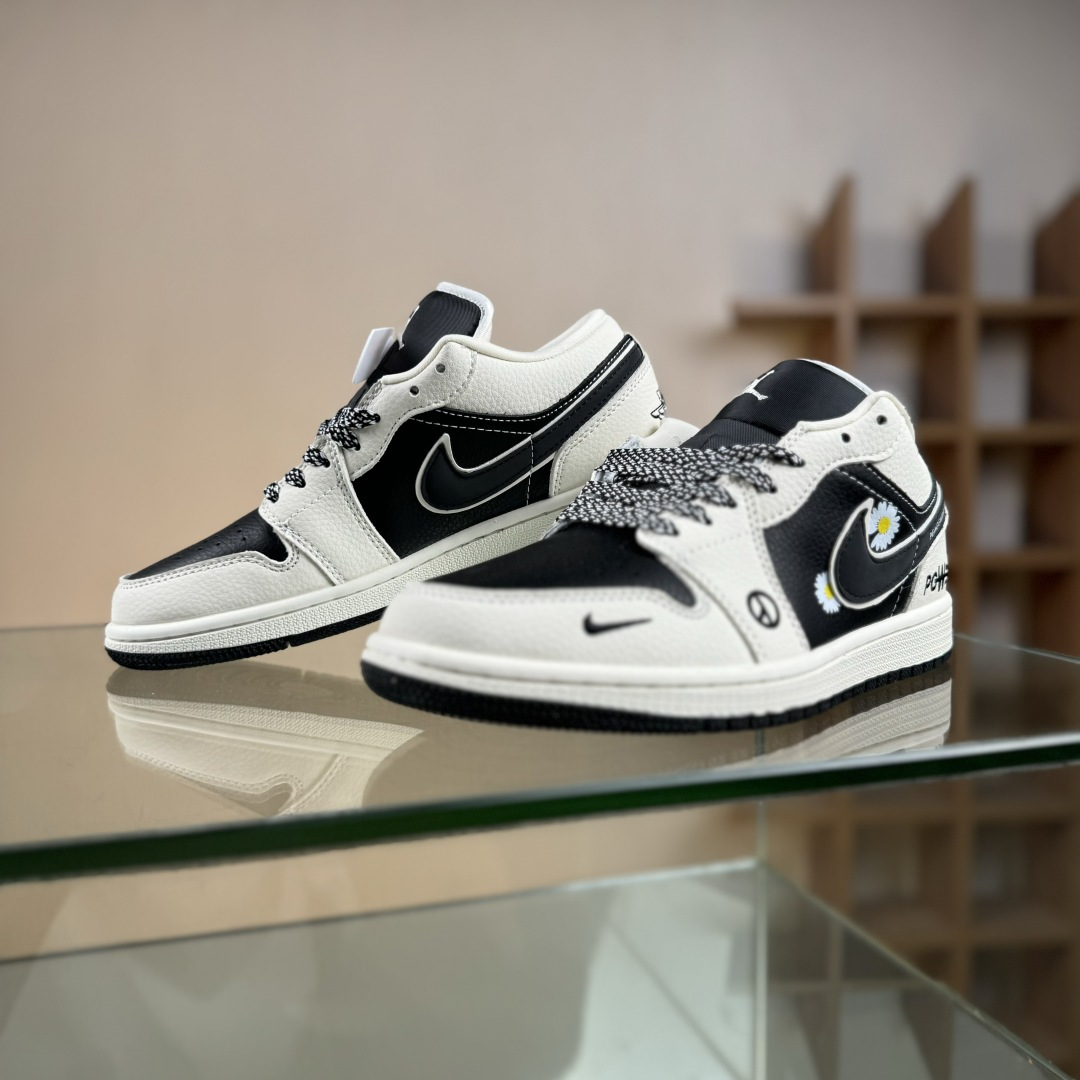 Nike Jordan Air Jordan 1 小雏菊 白黑小勾满天星 LJ2025-002-莆田鞋,莆田鞋货源,高仿鞋,高仿鞋货源,安福档口,莆田高仿鞋,莆田鞋批发,高仿鞋批发,莆田高仿运动鞋,高仿运动鞋,莆田运动鞋 Nike Jordan Air Jordan 1 小雏菊 白黑小勾满天星 LJ2025-002