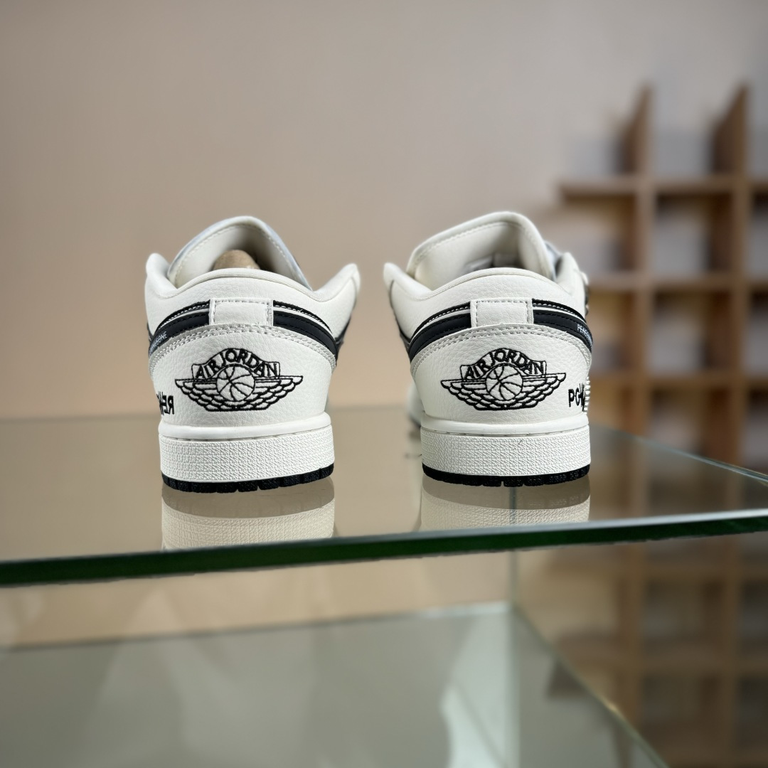 Nike Jordan Air Jordan 1 小雏菊 白黑小勾满天星 LJ2025-002-莆田鞋,莆田鞋货源,高仿鞋,高仿鞋货源,安福档口,莆田高仿鞋,莆田鞋批发,高仿鞋批发,莆田高仿运动鞋,高仿运动鞋,莆田运动鞋 Nike Jordan Air Jordan 1 小雏菊 白黑小勾满天星 LJ2025-002