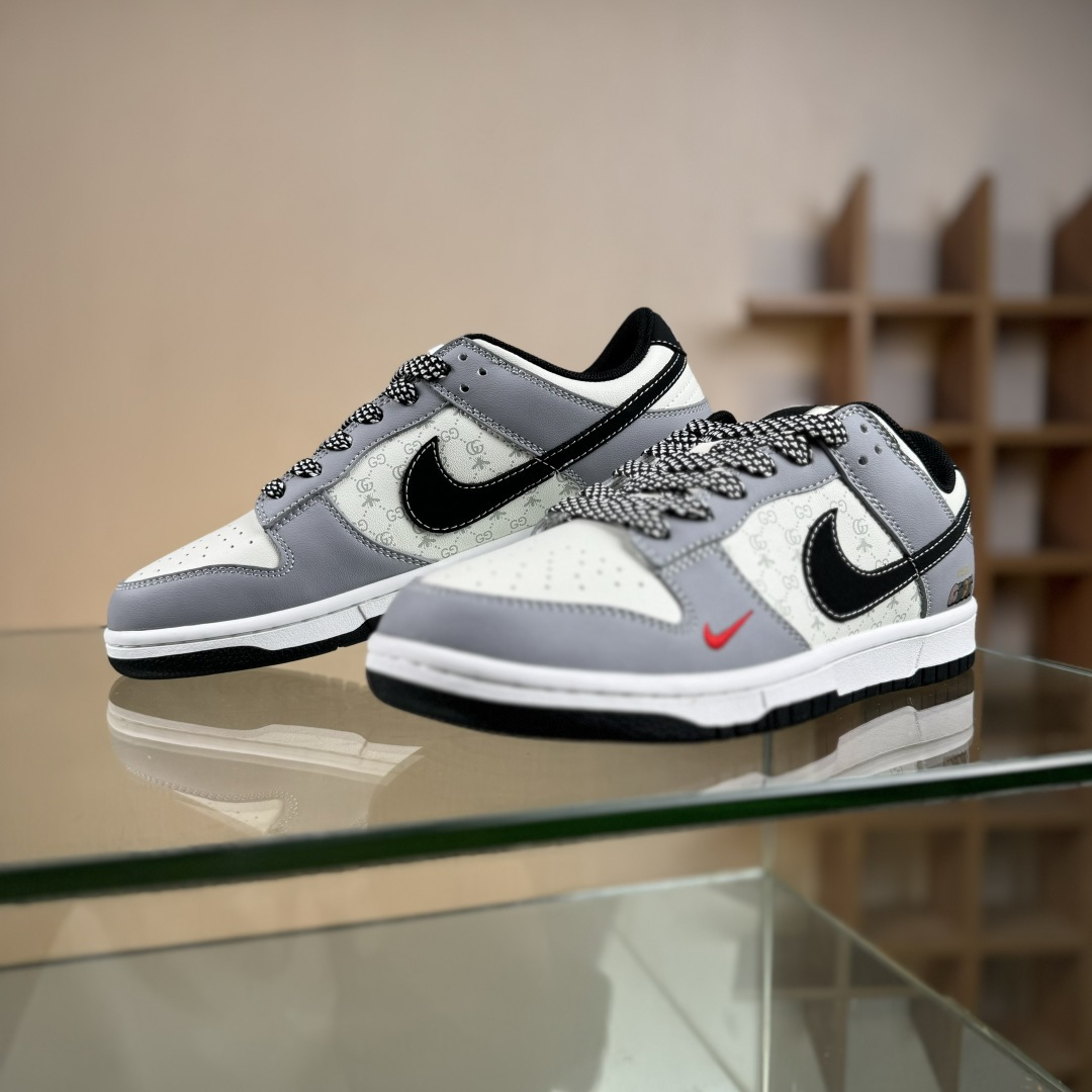Nike SB Dunk Low x GUCCI 灰白黑小勾满天星 CS1688-134-莆田鞋,莆田鞋货源,高仿鞋,高仿鞋货源,安福档口,莆田高仿鞋,莆田鞋批发,高仿鞋批发,莆田高仿运动鞋,高仿运动鞋,莆田运动鞋 Nike SB Dunk Low x GUCCI 灰白黑小勾满天星 CS1688-134