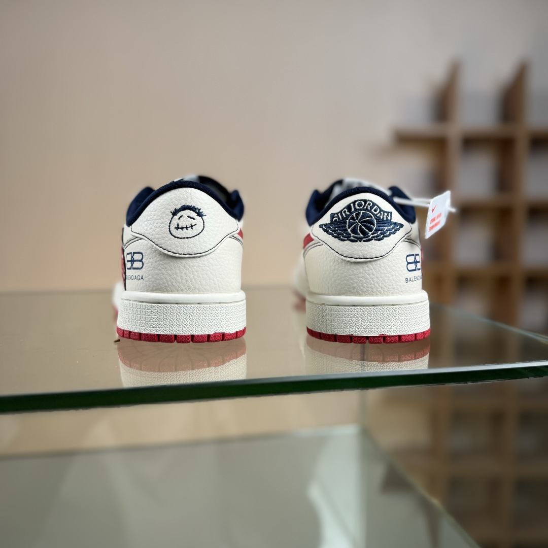 Travis Scott x Nike Air Jordan 1 Low x Balenciaga Air Jordan 1 Low 反转白红小勾满天星倒钩 DS2025-001-莆田鞋,莆田鞋货源,高仿鞋,高仿鞋货源,安福档口,莆田高仿鞋,莆田鞋批发,高仿鞋批发,莆田高仿运动鞋,高仿运动鞋,莆田运动鞋 Travis Scott x Nike Air Jordan 1 Low x Balenciaga Air Jordan 1 Low 反转白红小勾满天星倒钩 DS2025-001