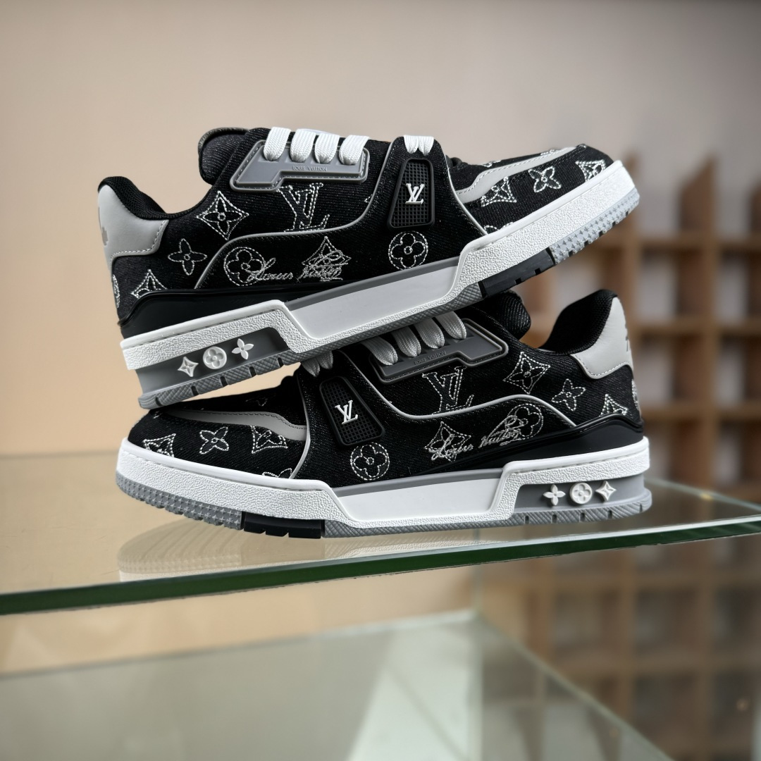 最新配色 驴家 LV x NiGo 联名 Trainer-莆田鞋,莆田鞋货源,高仿鞋,高仿鞋货源,安福档口,莆田高仿鞋,莆田鞋批发,高仿鞋批发,莆田高仿运动鞋,高仿运动鞋,莆田运动鞋 最新配色 驴家 LV x NiGo 联名 Trainer