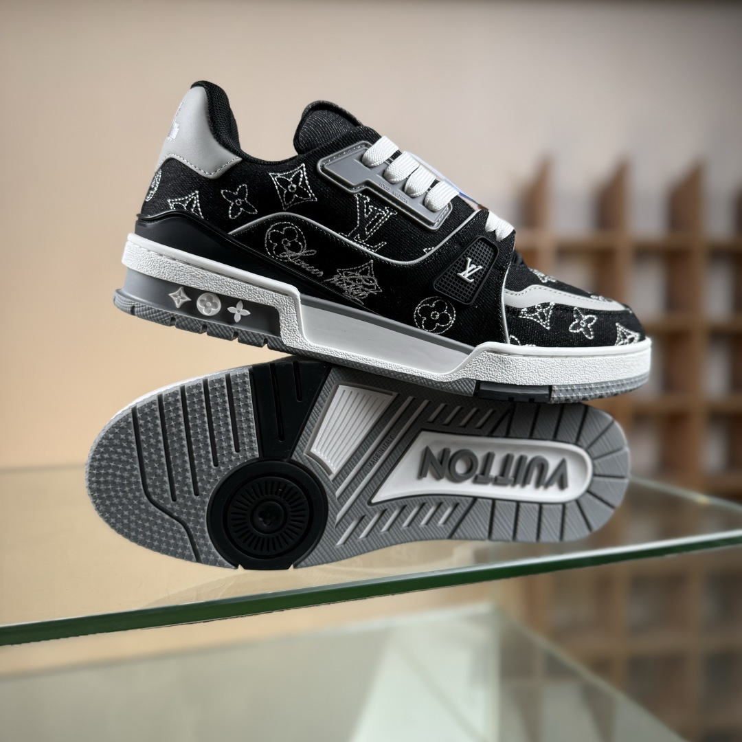 最新配色 驴家 LV x NiGo 联名 Trainer-莆田鞋,莆田鞋货源,高仿鞋,高仿鞋货源,安福档口,莆田高仿鞋,莆田鞋批发,高仿鞋批发,莆田高仿运动鞋,高仿运动鞋,莆田运动鞋 最新配色 驴家 LV x NiGo 联名 Trainer