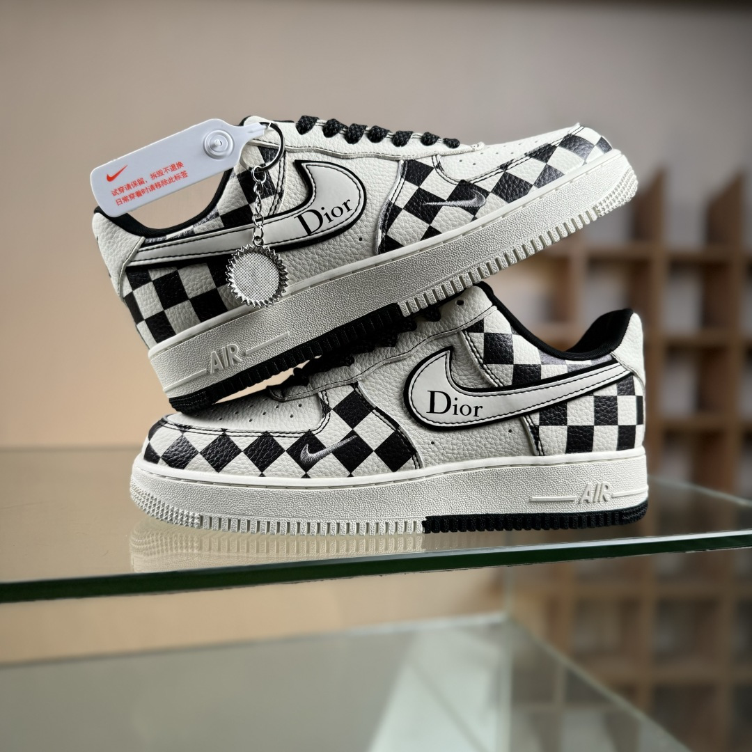 Nike Air Force 1 Low 07 x DIOR 白黑方格满天星 KJ1688-022-莆田鞋,莆田鞋货源,高仿鞋,高仿鞋货源,安福档口,莆田高仿鞋,莆田鞋批发,高仿鞋批发,莆田高仿运动鞋,高仿运动鞋,莆田运动鞋 Nike Air Force 1 Low 07 x DIOR 白黑方格满天星 KJ1688-022
