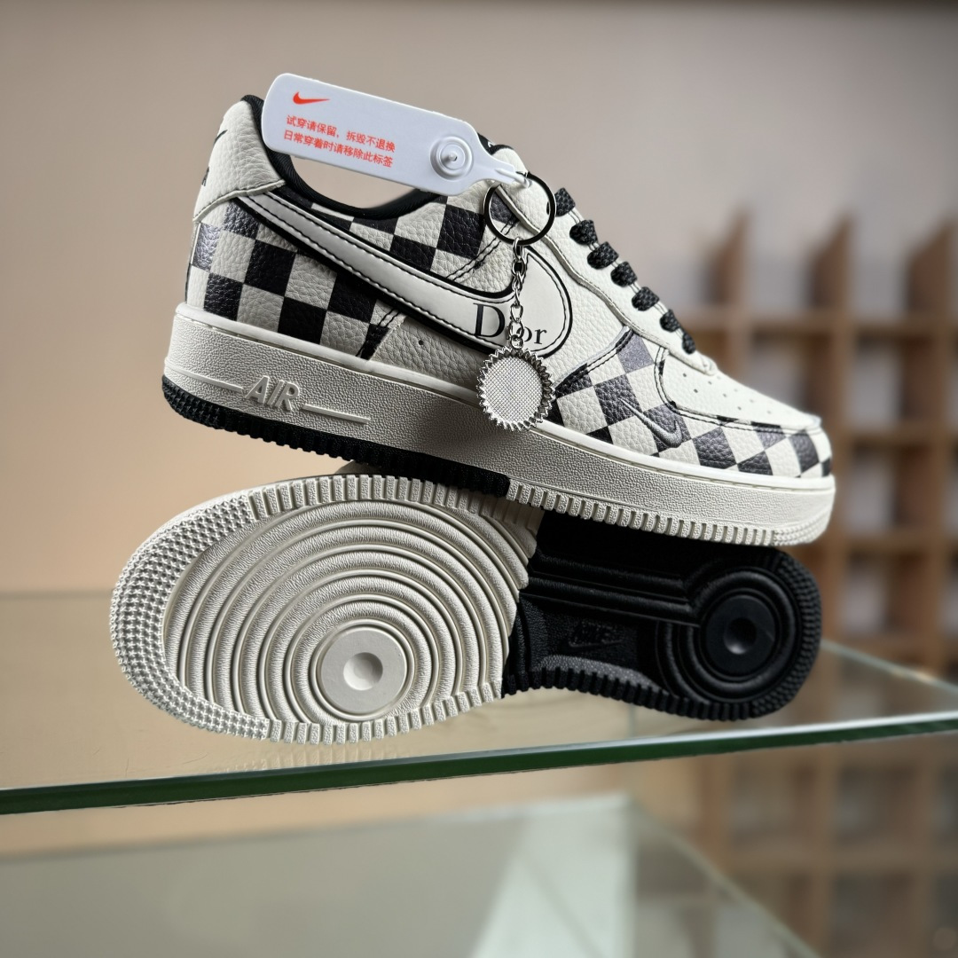 Nike Air Force 1 Low 07 x DIOR 白黑方格满天星 KJ1688-022-莆田鞋,莆田鞋货源,高仿鞋,高仿鞋货源,安福档口,莆田高仿鞋,莆田鞋批发,高仿鞋批发,莆田高仿运动鞋,高仿运动鞋,莆田运动鞋 Nike Air Force 1 Low 07 x DIOR 白黑方格满天星 KJ1688-022