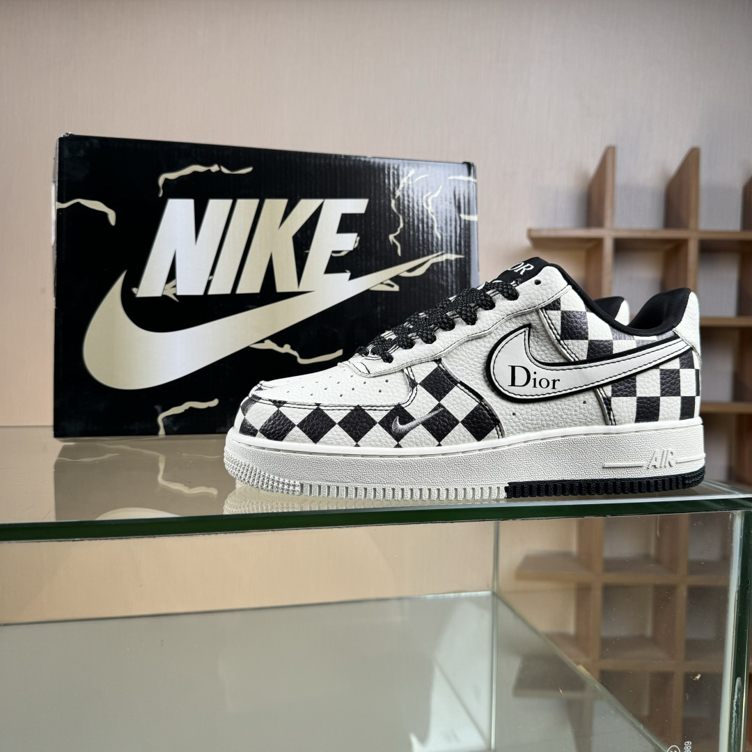 Nike Air Force 1 Low 07 x DIOR 白黑方格满天星 KJ1688-022-莆田鞋,莆田鞋货源,高仿鞋,高仿鞋货源,安福档口,莆田高仿鞋,莆田鞋批发,高仿鞋批发,莆田高仿运动鞋,高仿运动鞋,莆田运动鞋 Nike Air Force 1 Low 07 x DIOR 白黑方格满天星 KJ1688-022