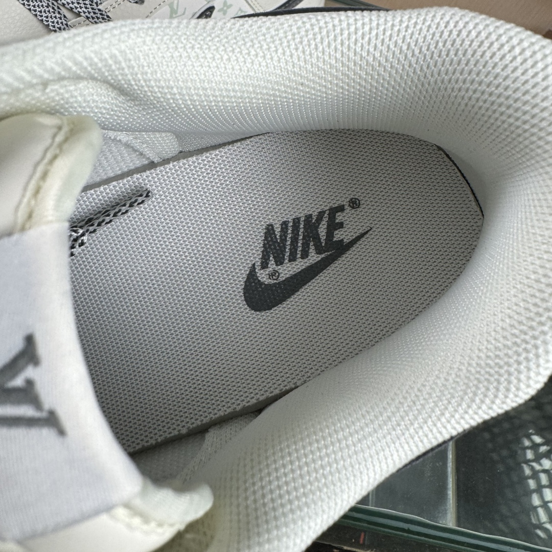 Nike SB Dunk Low x Louis Vuitton 白灰小勾满天星 HT5088-606-莆田鞋,莆田鞋货源,高仿鞋,高仿鞋货源,安福档口,莆田高仿鞋,莆田鞋批发,高仿鞋批发,莆田高仿运动鞋,高仿运动鞋,莆田运动鞋 Nike SB Dunk Low x Louis Vuitton 白灰小勾满天星 HT5088-606