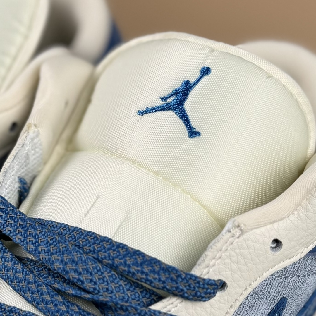 Nike Jordan Air Jordan 1 x Louis Vuitton 白蓝牛仔小勾 QD1988-003-莆田鞋,莆田鞋货源,高仿鞋,高仿鞋货源,安福档口,莆田高仿鞋,莆田鞋批发,高仿鞋批发,莆田高仿运动鞋,高仿运动鞋,莆田运动鞋 Nike Jordan Air Jordan 1 x Louis Vuitton 白蓝牛仔小勾 QD1988-003