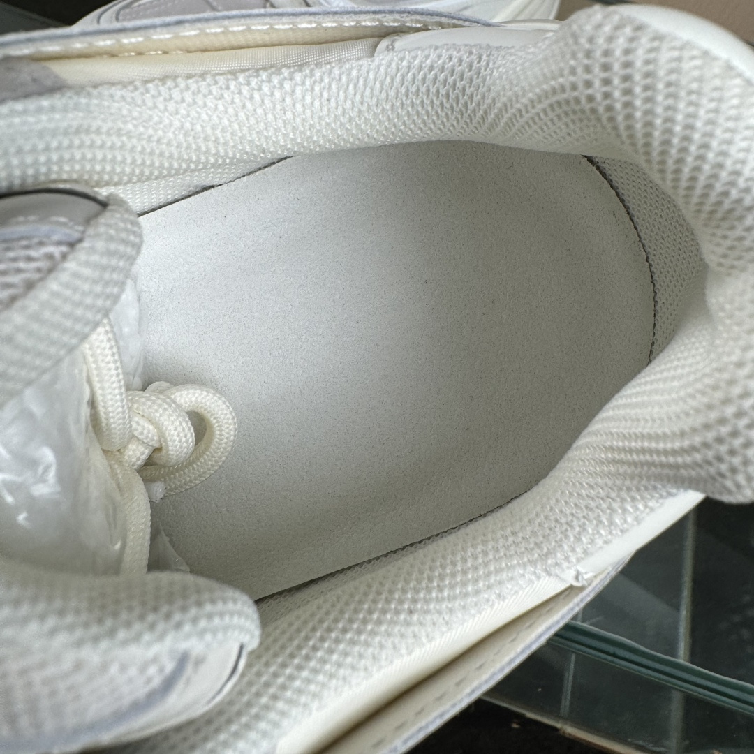 檀健次杨洋IU李知恩同款 VINYVIOLA维尼维拉 GAT系列厚底德训鞋