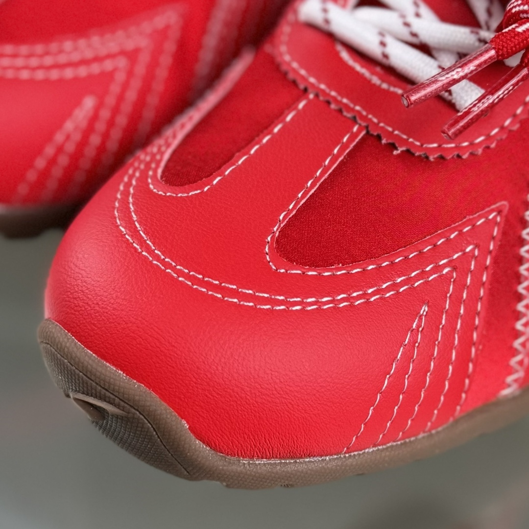 OLD ORDER Turbo-Lite芭蕾复古德训鞋 Hello Kitty联名大红配色超独特百搭 O2320814-莆田鞋,莆田鞋货源,高仿鞋,高仿鞋货源,安福档口,莆田高仿鞋,莆田鞋批发,高仿鞋批发,莆田高仿运动鞋,高仿运动鞋,莆田运动鞋 OLD ORDER Turbo-Lite芭蕾复古德训鞋 Hello Kitty联名大红配色超独特百搭 O2320814