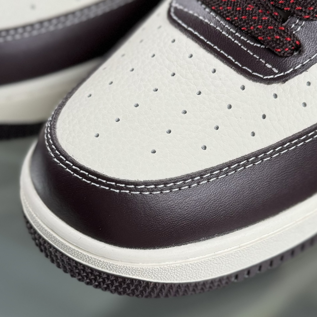 Nike Air Force 1 Low 07 x Superme 棕白红小勾满天星 KJ1688-019-莆田鞋,莆田鞋货源,高仿鞋,高仿鞋货源,安福档口,莆田高仿鞋,莆田鞋批发,高仿鞋批发,莆田高仿运动鞋,高仿运动鞋,莆田运动鞋 Nike Air Force 1 Low 07 x Superme 棕白红小勾满天星 KJ1688-019