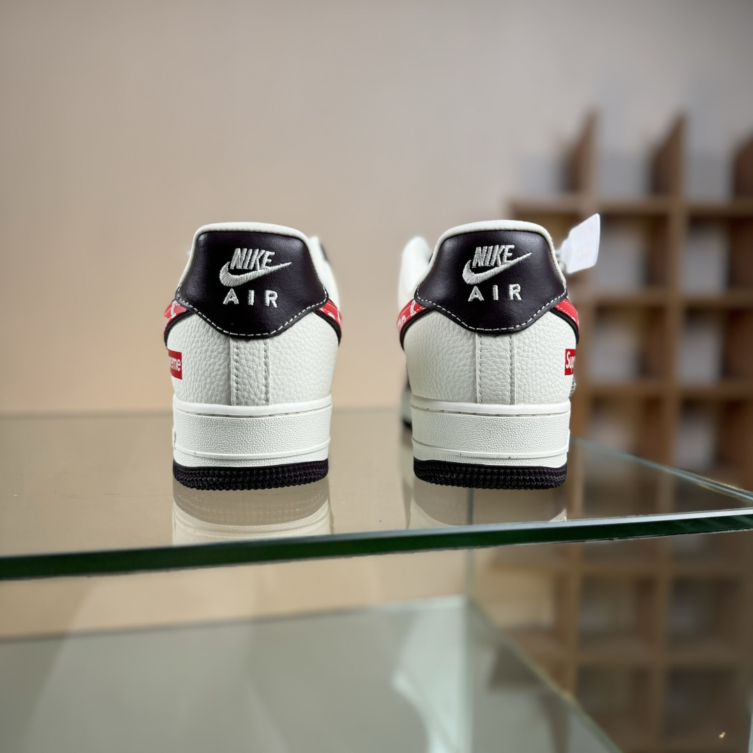 Nike Air Force 1 Low 07 x Superme 棕白红小勾满天星 KJ1688-019-莆田鞋,莆田鞋货源,高仿鞋,高仿鞋货源,安福档口,莆田高仿鞋,莆田鞋批发,高仿鞋批发,莆田高仿运动鞋,高仿运动鞋,莆田运动鞋 Nike Air Force 1 Low 07 x Superme 棕白红小勾满天星 KJ1688-019