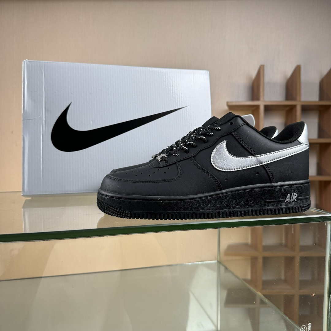 Nike Air Force 1 Low 07 黑骑士 黑银 ZH0316-125-莆田鞋,莆田鞋货源,高仿鞋,高仿鞋货源,安福档口,莆田高仿鞋,莆田鞋批发,高仿鞋批发,莆田高仿运动鞋,高仿运动鞋,莆田运动鞋 Nike Air Force 1 Low 07 黑骑士 黑银 ZH0316-125