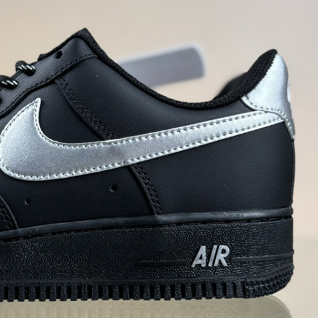 Nike Air Force 1 Low 07 黑骑士 黑银 ZH0316-125-莆田鞋,莆田鞋货源,高仿鞋,高仿鞋货源,安福档口,莆田高仿鞋,莆田鞋批发,高仿鞋批发,莆田高仿运动鞋,高仿运动鞋,莆田运动鞋 Nike Air Force 1 Low 07 黑骑士 黑银 ZH0316-125
