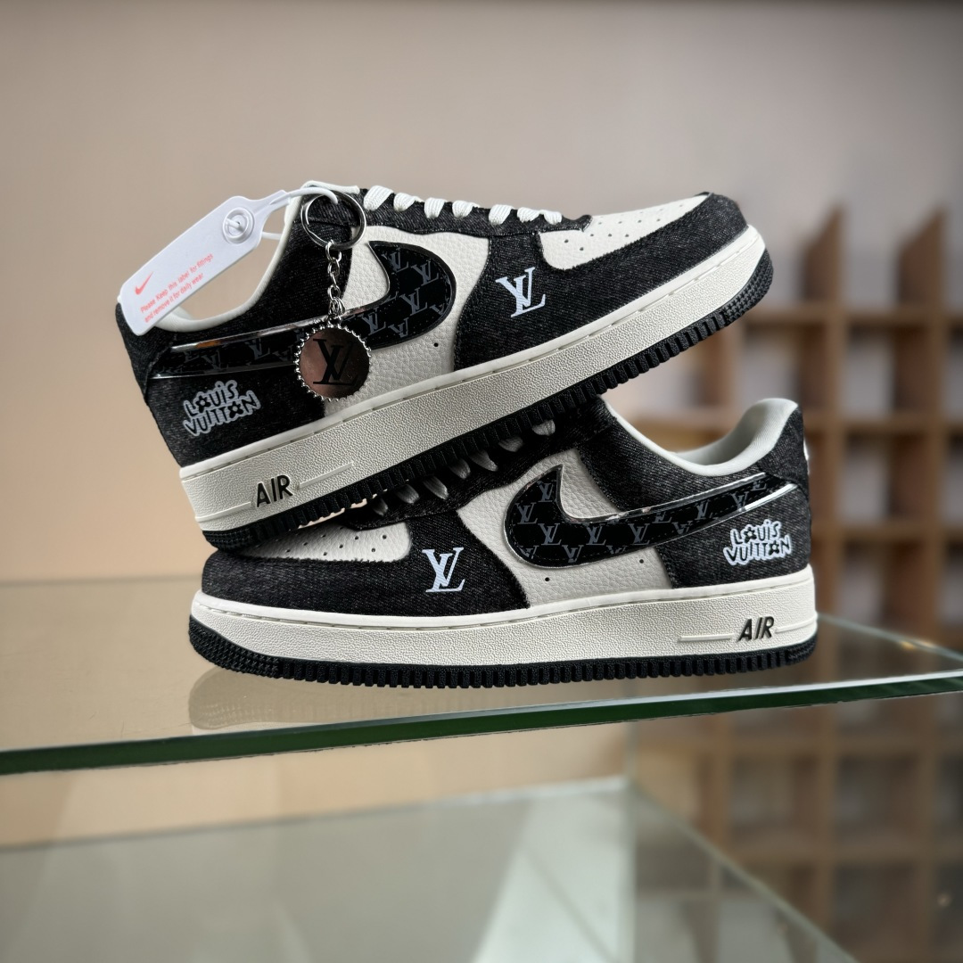 Nike Air Force 1 Low 07 x Louis Vuitton 黑白 DX1888-097-莆田鞋,莆田鞋货源,高仿鞋,高仿鞋货源,安福档口,莆田高仿鞋,莆田鞋批发,高仿鞋批发,莆田高仿运动鞋,高仿运动鞋,莆田运动鞋 Nike Air Force 1 Low 07 x Louis Vuitton 黑白 DX1888-097