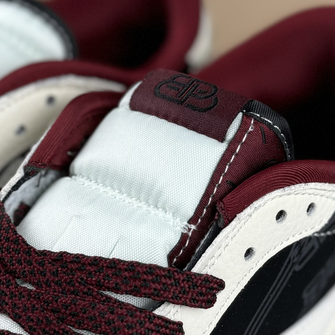 Travis Scott x Fragment Design x Jordan Air Jordan 1 Low SP “棕底白黑” XS2025-079-莆田鞋,莆田鞋货源,高仿鞋,高仿鞋货源,安福档口,莆田高仿鞋,莆田鞋批发,高仿鞋批发,莆田高仿运动鞋,高仿运动鞋,莆田运动鞋 Travis Scott x Fragment Design x Jordan Air Jordan 1 Low SP “棕底白黑” XS2025-079