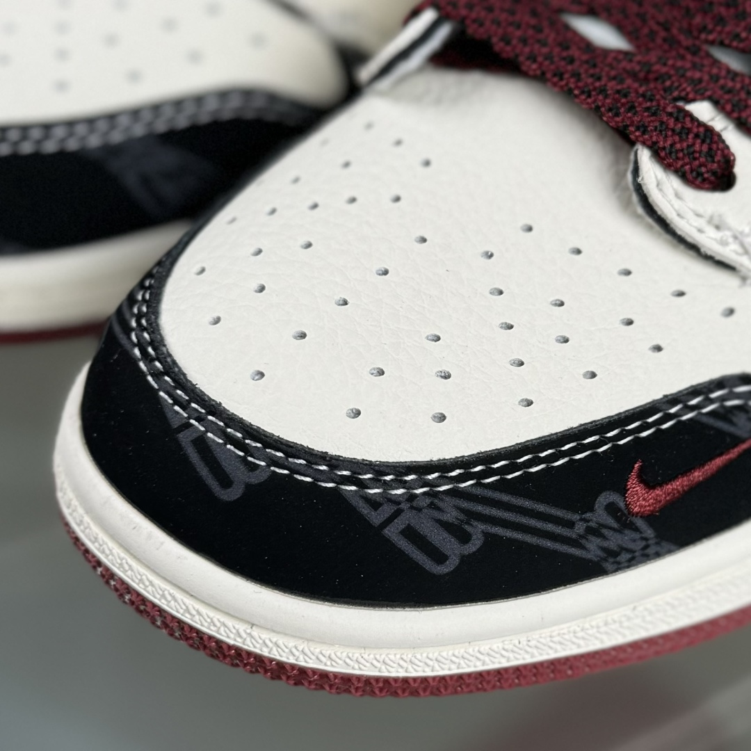 Travis Scott x Fragment Design x Jordan Air Jordan 1 Low SP “棕底白黑” XS2025-079-莆田鞋,莆田鞋货源,高仿鞋,高仿鞋货源,安福档口,莆田高仿鞋,莆田鞋批发,高仿鞋批发,莆田高仿运动鞋,高仿运动鞋,莆田运动鞋 Travis Scott x Fragment Design x Jordan Air Jordan 1 Low SP “棕底白黑” XS2025-079