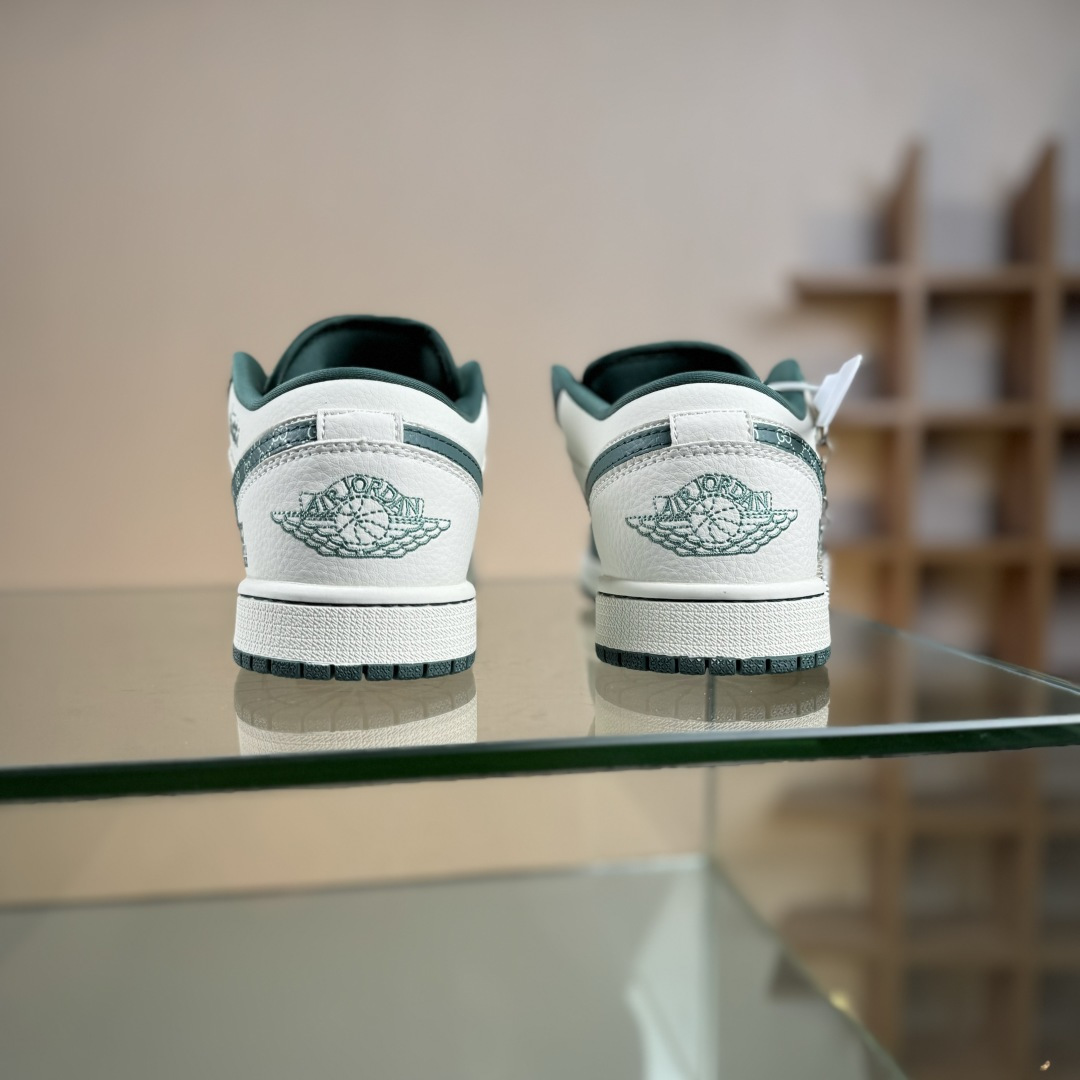 Nike Jordan Air Jordan 1 x GUCCI 绿白小勾满天星 QD1988-004