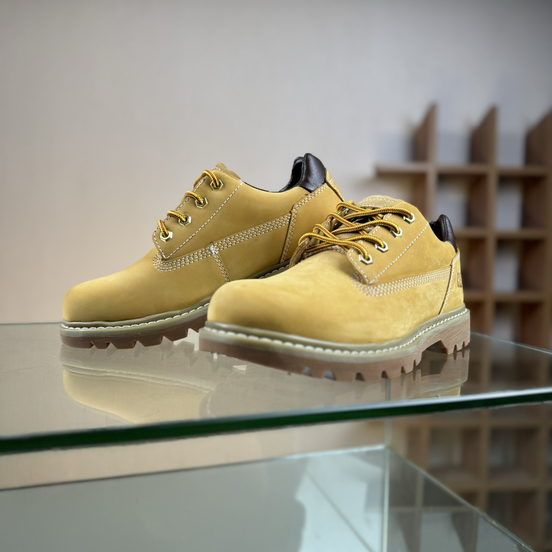 官网主推CAT卡特秋冬新款男士户外运动舒适出行防滑轻便满帮休闲鞋低帮短靴