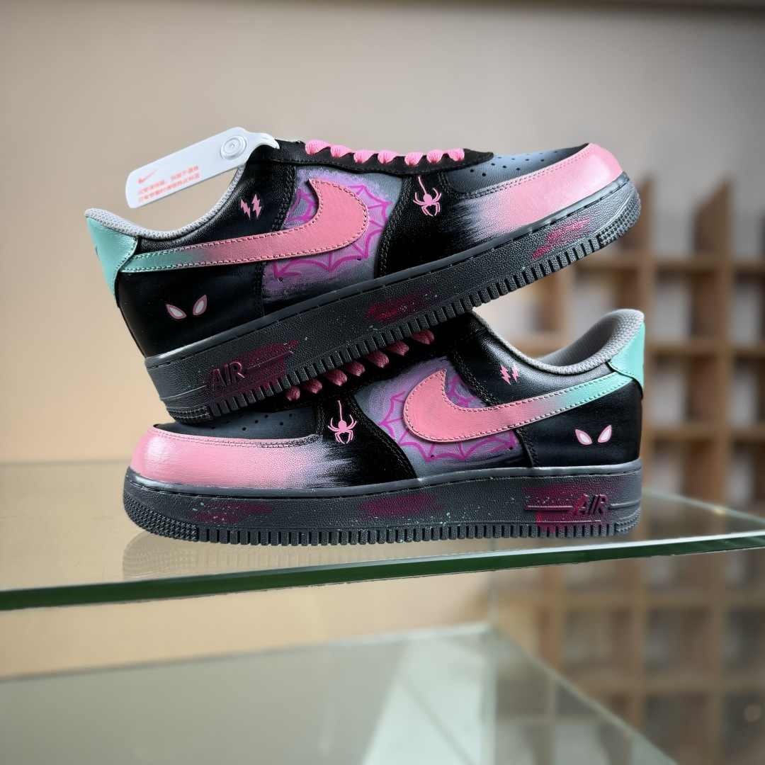 Nike Air Force 1 Low 07 粉黑蜘蛛侠涂鸦 YD2425-011