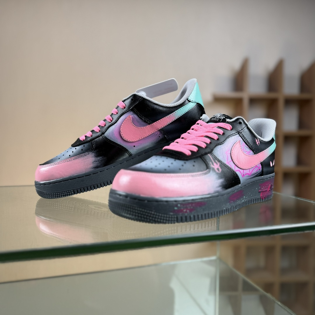Nike Air Force 1 Low 07 粉黑蜘蛛侠涂鸦 YD2425-011