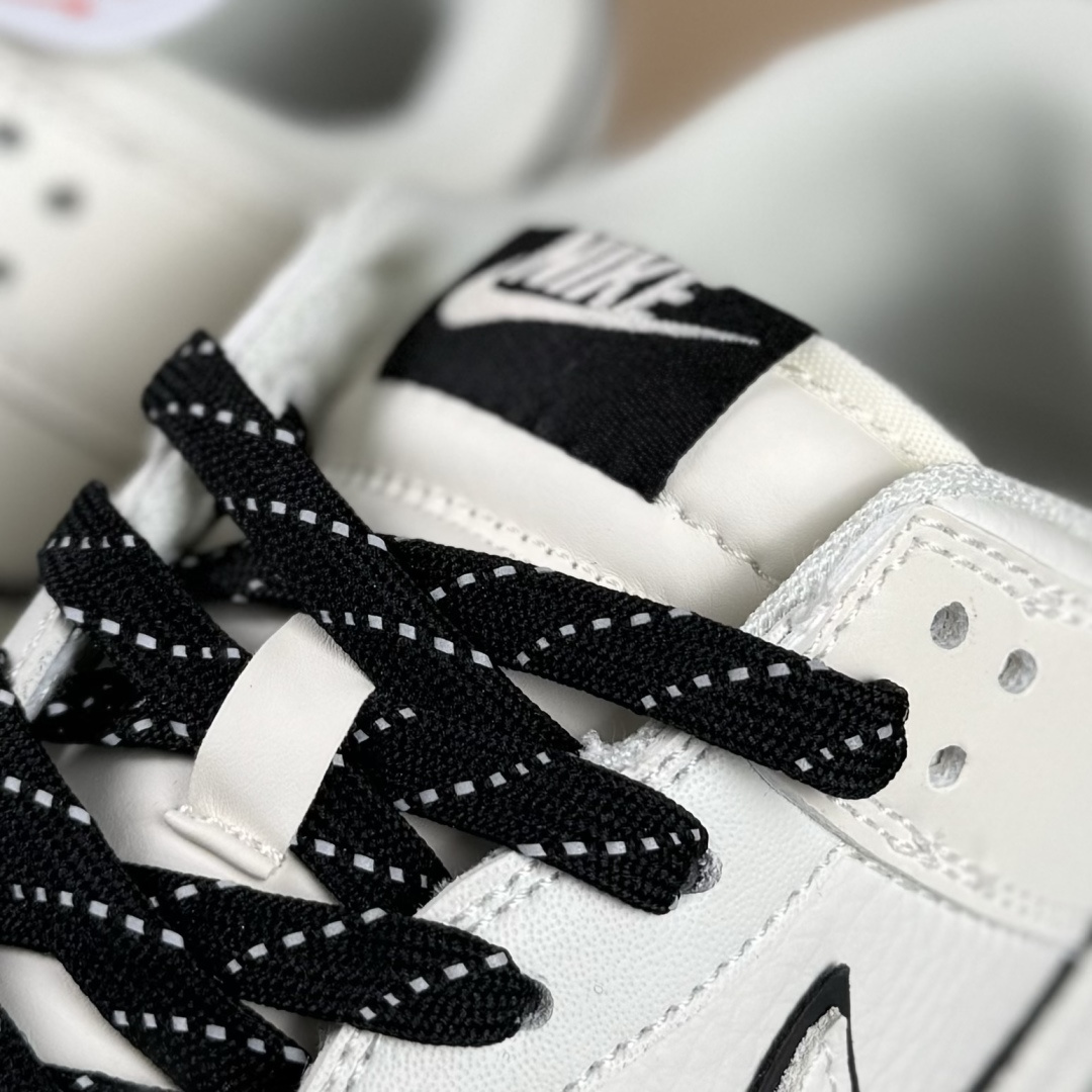 Nike SB Dunk Low 米白 周年高端定制 低帮休闲板鞋 CS1688-115 Nike SB Dunk Low 米白 周年高端定制 低帮休闲板鞋 CS1688-115