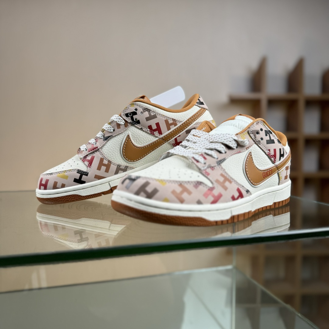 Nike SB Dunk Low x GUCCI 米棕满天星 SR8888-012