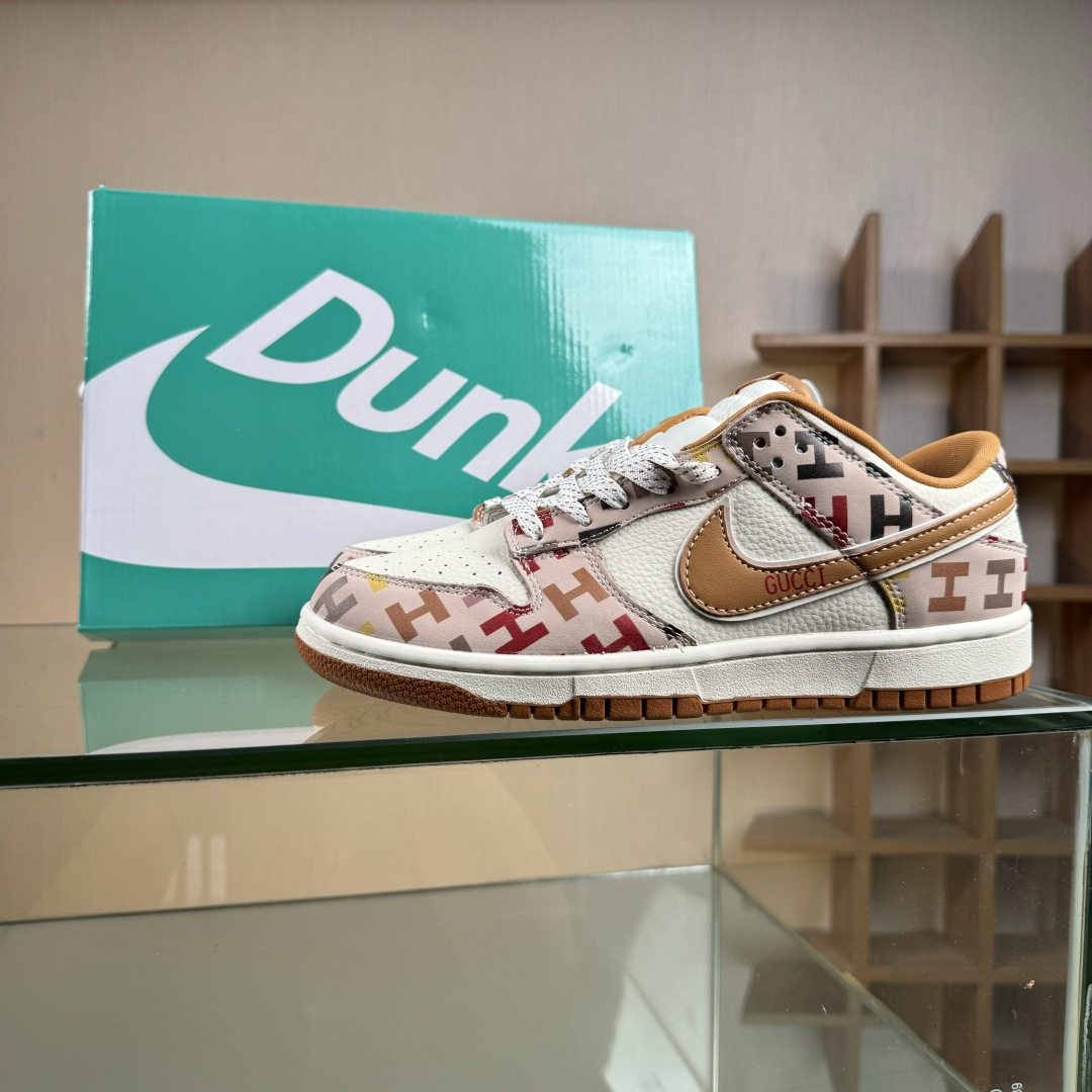 Nike SB Dunk Low x GUCCI 米棕满天星 SR8888-012