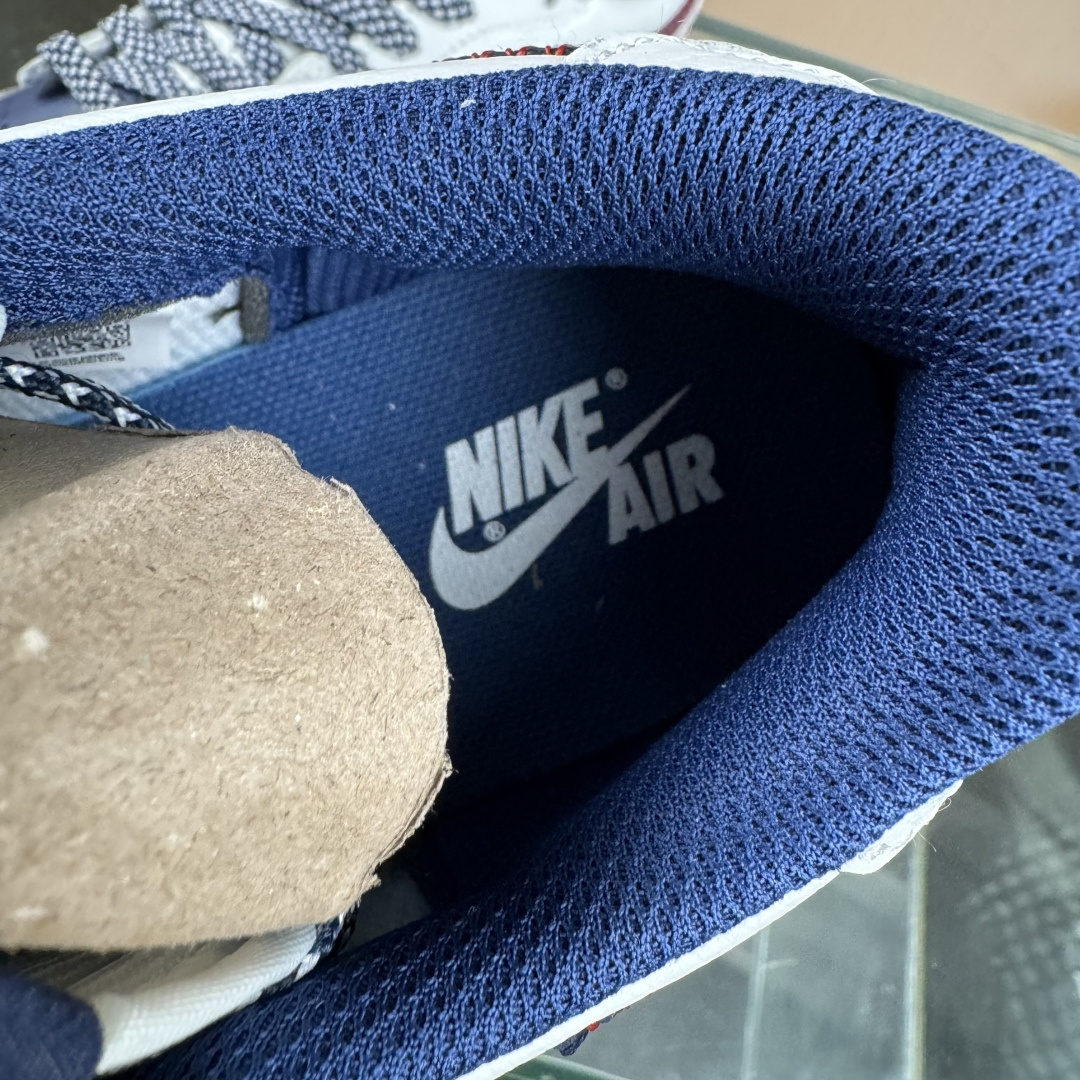 Travis Scott x Fragment Design x Jordan Air Jordan 1 Low SP “克罗心联名——缝线勾” DZ5899-030