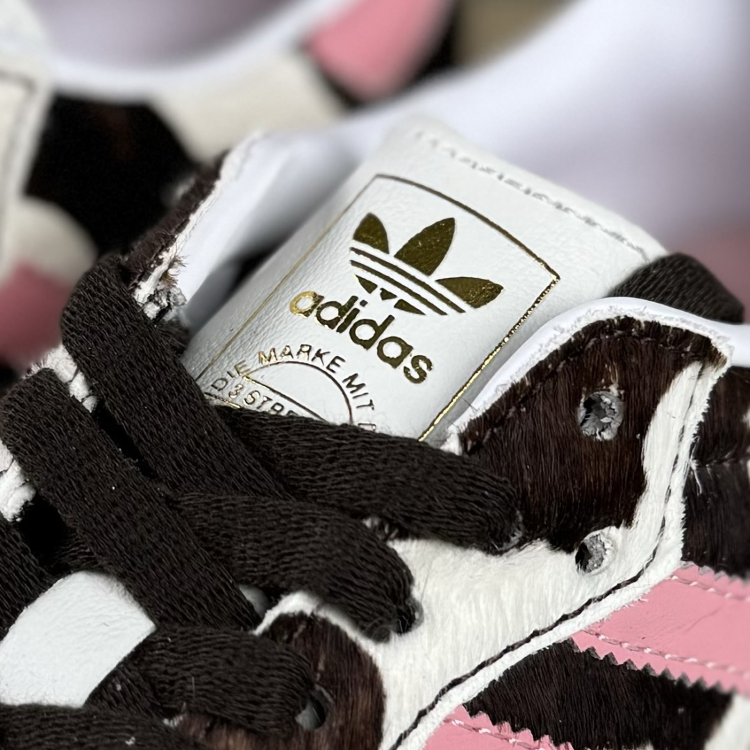 Adidas Originals Samba 阿迪达斯三叶草 桑巴舞系列绅士德训足球风百搭低帮休闲运动板鞋 KK2239