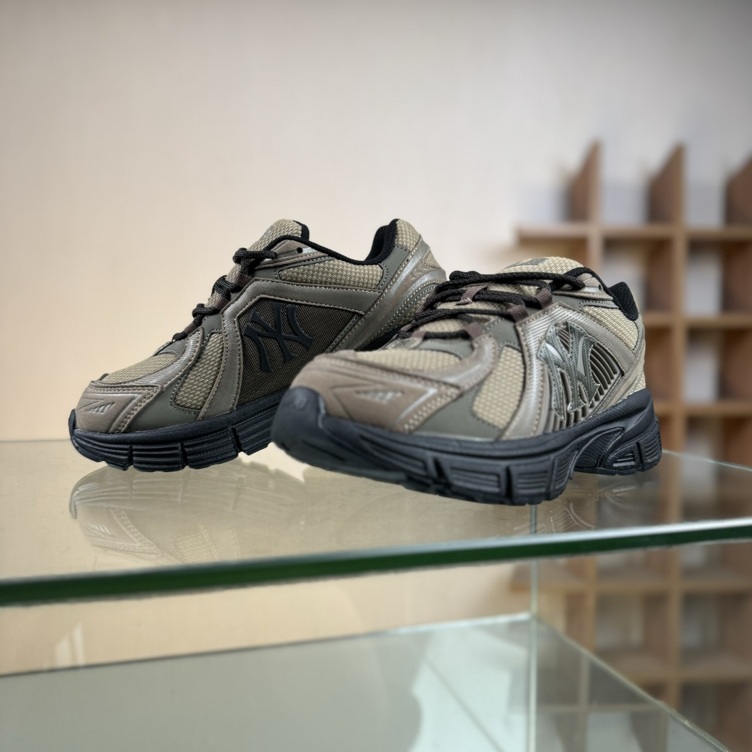 190 NY MLB Trophy Runner 纽约洋基队魔术贴 轻量增高厚底休闲运动鞋 3ARNR025N50BRS