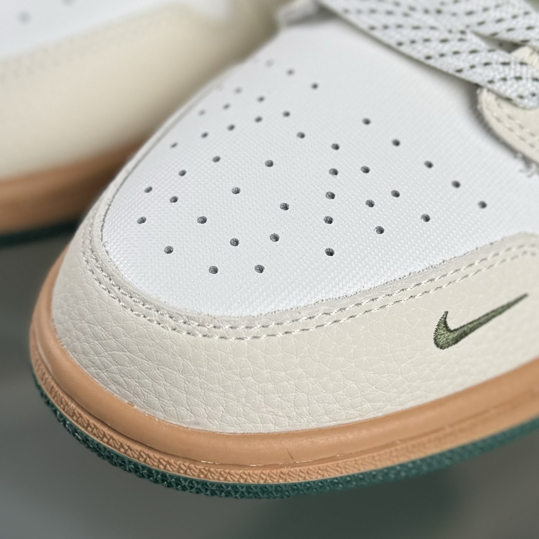 Nike Air Jordan 1 Low AJ1乔1低帮休闲板鞋 LR8888-013