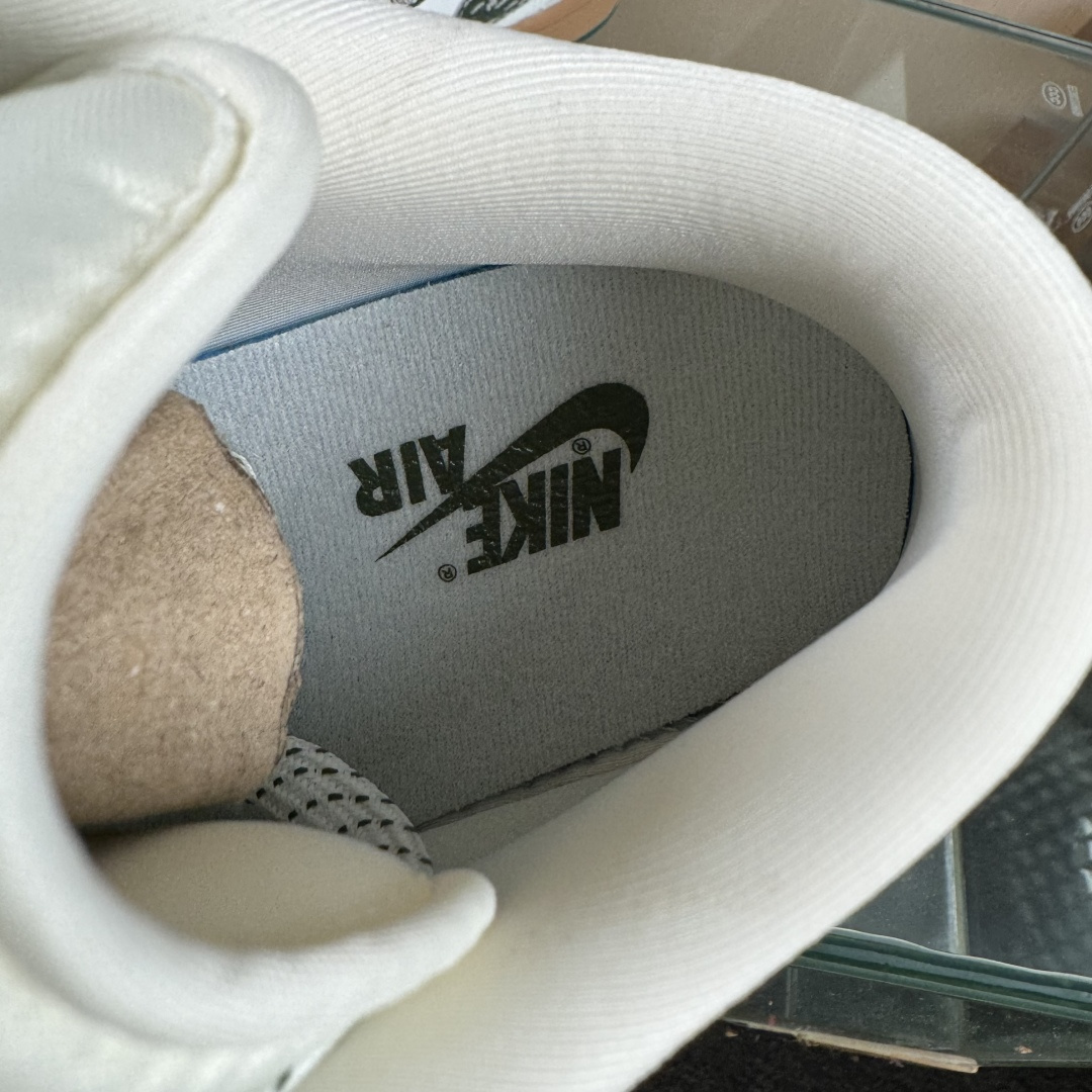 Nike Air Jordan 1 Low AJ1乔1低帮休闲板鞋 LR8888-013