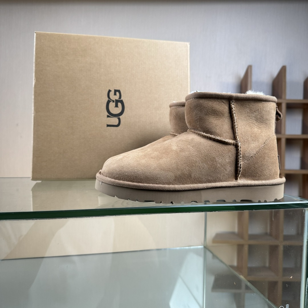 UGG Classic Ultra Mini 周冬雨同款羊毛一体迷你中筒靴 1116109栗色