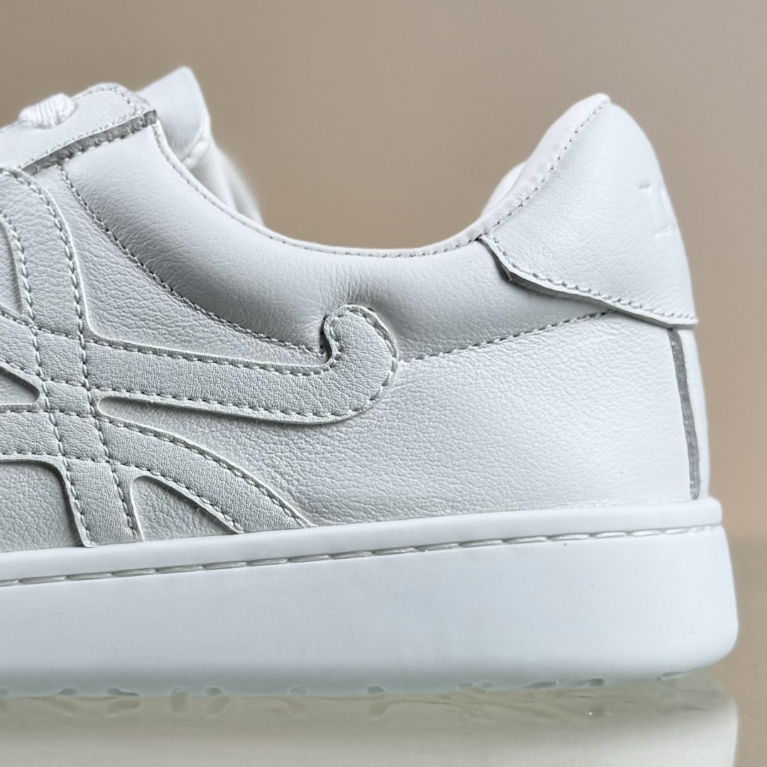 LOEWE罗意威 Jambo 牛皮革 圆头系带低班男鞋