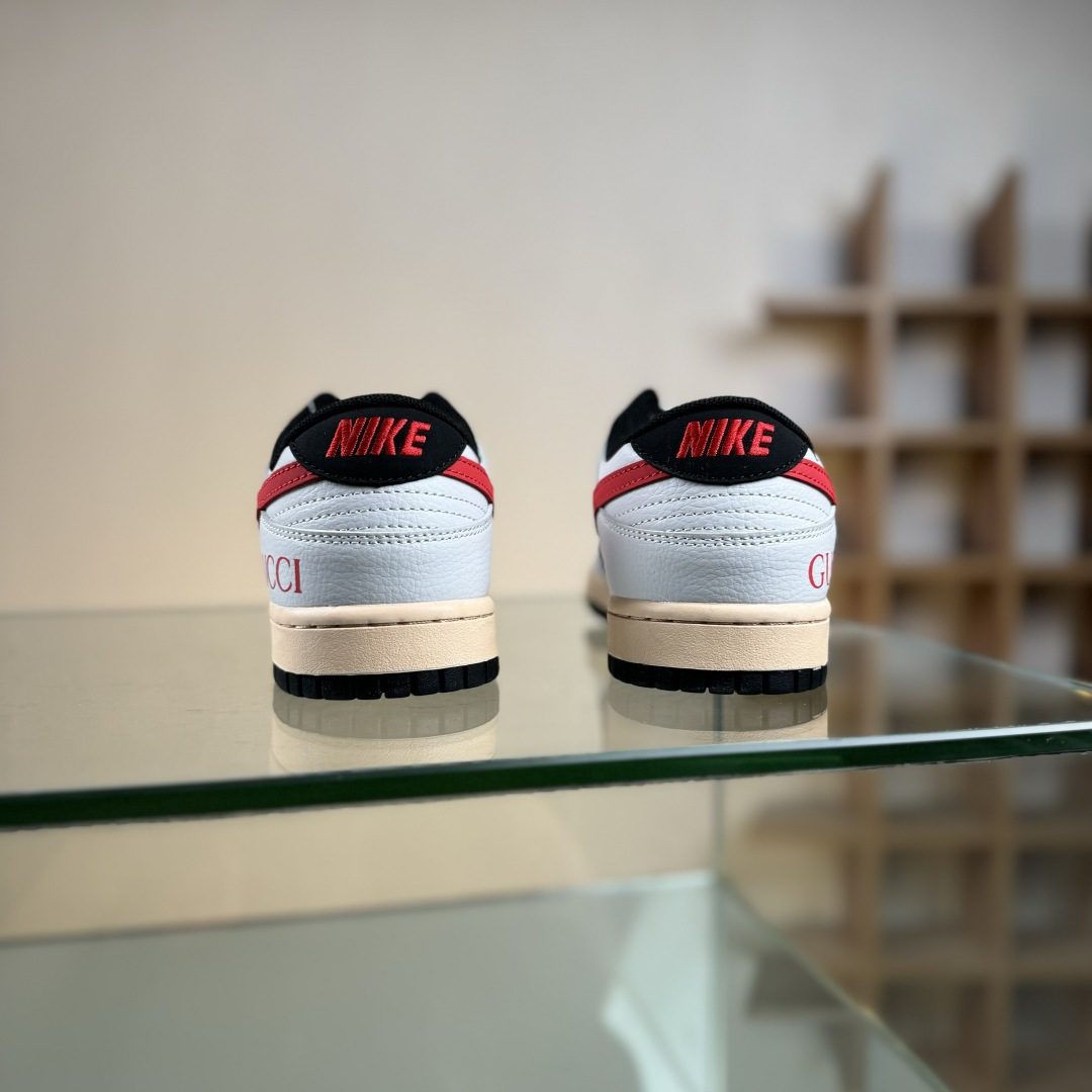 200 高端定制Nike SB Dunk Low 古驰联名— 灰黑红 高端定制 低帮休闲板鞋 XD1588-206