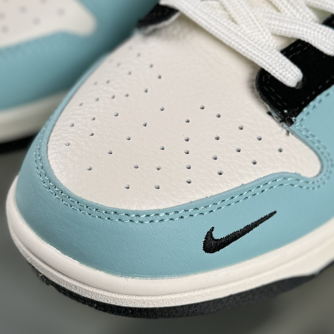 280 Nike SB Dunk Low x BAPE 蓝白小勾 SJ8888-002