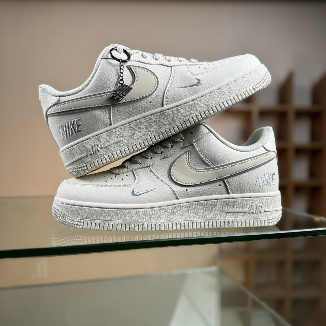 260 Nike Air Force 1'07 Low 耐克刺绣 空军一号低帮休闲板鞋 CS5288-045