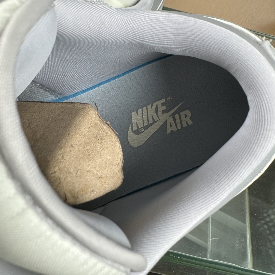 280 Nike Jordan Air Jordan 1 x Stussy 灰白小勾 QD1988-006