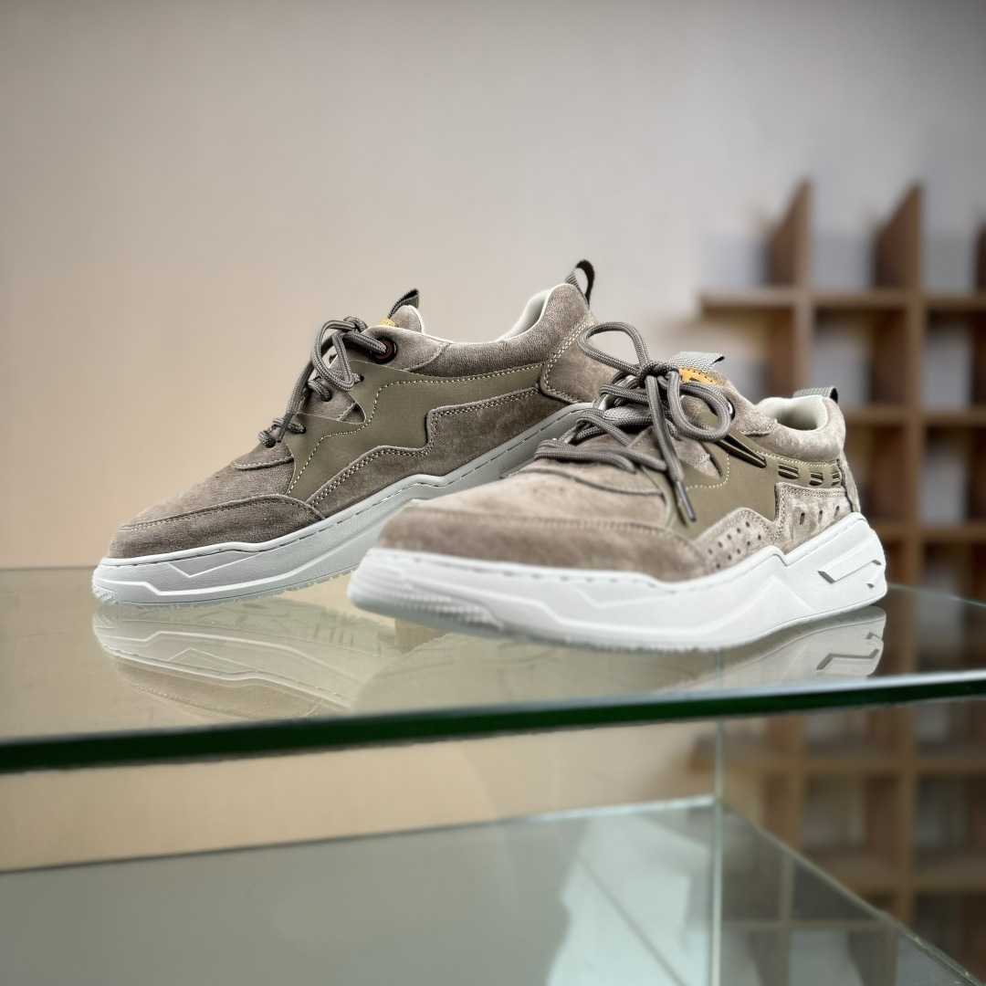 240 2025ssCAT/卡特 硬汉推土机品牌渠道外贸订单 重磅销量款Footwear 8系列