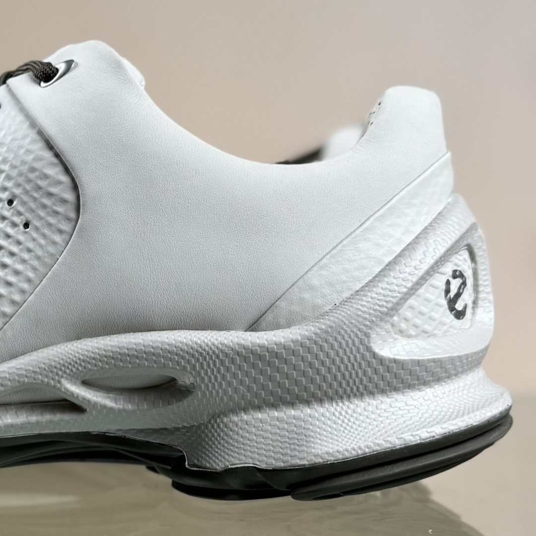 280 Ecco 2024爱步 15周年经典 #经典和现代工艺品质融合 精选小牛皮面料 百搭休闲老爹鞋