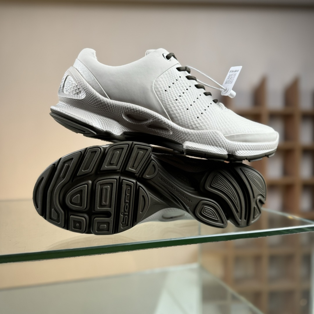 280 Ecco 2024爱步 15周年经典 #经典和现代工艺品质融合 精选小牛皮面料 百搭休闲老爹鞋