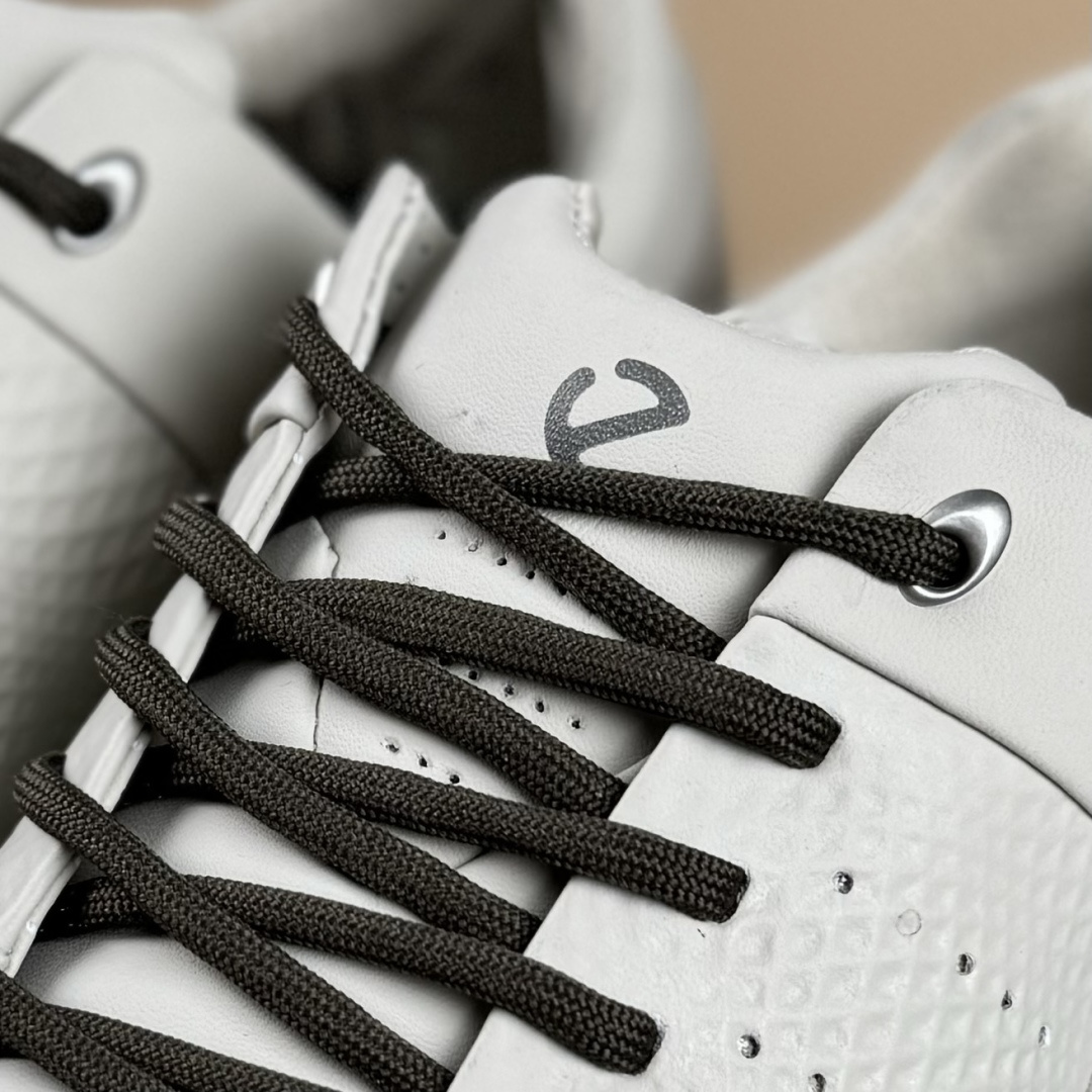 280 Ecco 2024爱步 15周年经典 #经典和现代工艺品质融合 精选小牛皮面料 百搭休闲老爹鞋