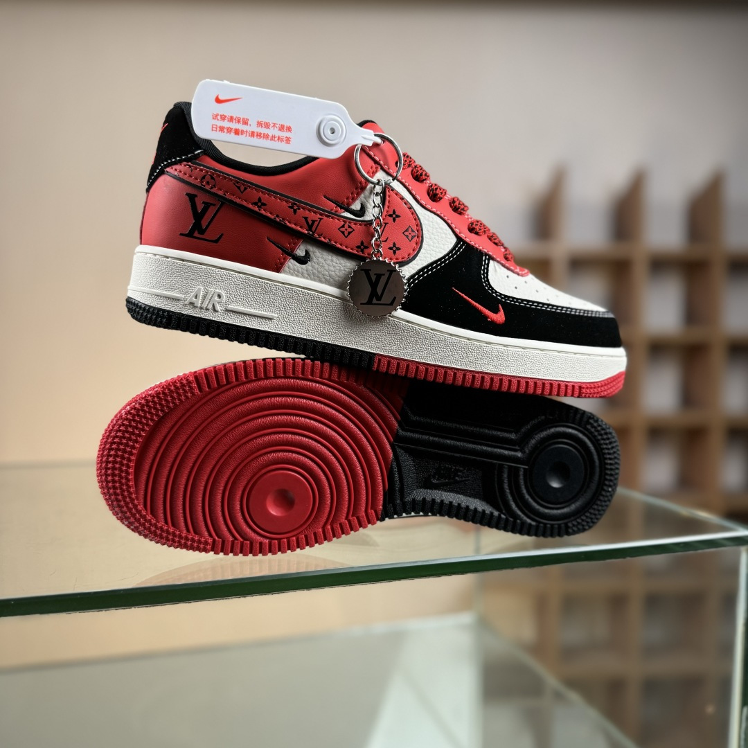 260 Nike Air Force 1 Low 07 x Louis Vuitton 黑白红三小勾满天星 KJ1688-016