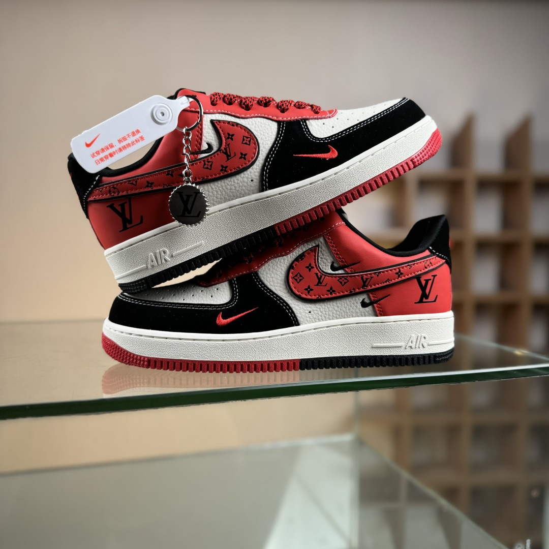 260 Nike Air Force 1 Low 07 x Louis Vuitton 黑白红三小勾满天星 KJ1688-016