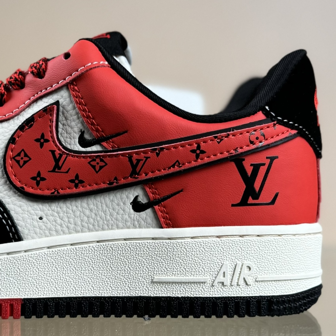 260 Nike Air Force 1 Low 07 x Louis Vuitton 黑白红三小勾满天星 KJ1688-016