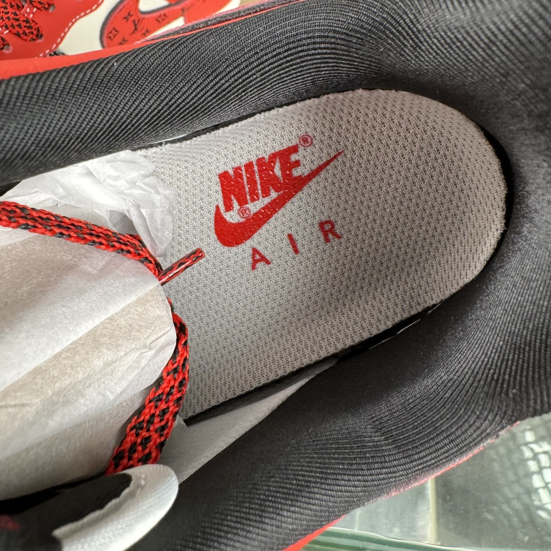 260 Nike Air Force 1 Low 07 x Louis Vuitton 黑白红三小勾满天星 KJ1688-016