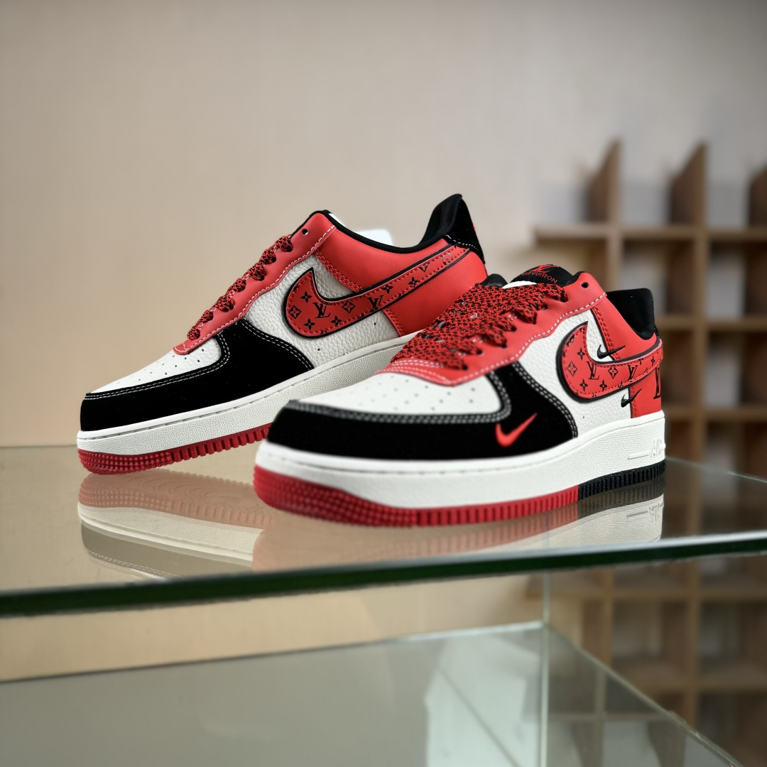 260 Nike Air Force 1 Low 07 x Louis Vuitton 黑白红三小勾满天星 KJ1688-016