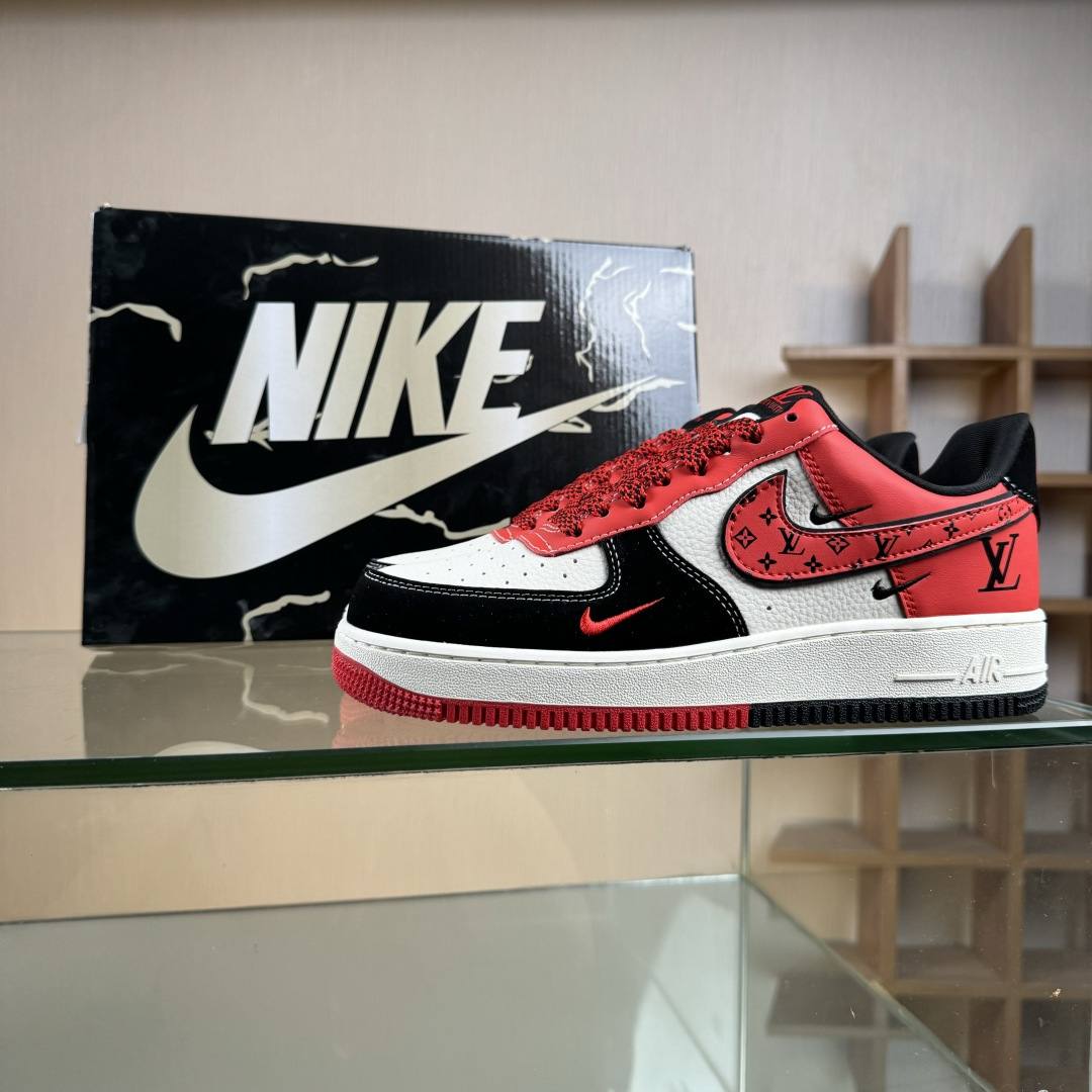 260 Nike Air Force 1 Low 07 x Louis Vuitton 黑白红三小勾满天星 KJ1688-016